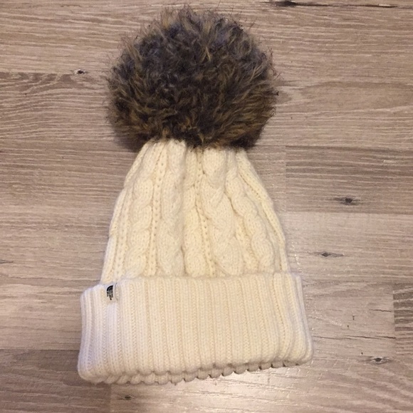 north face pom pom hats